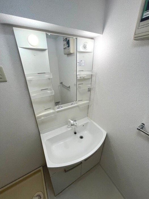 物件内観写真12　(洗面)