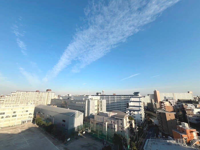 物件内観写真22　(室内からの展望)