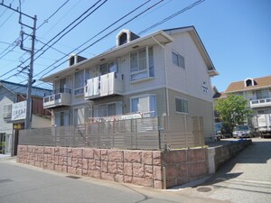 フロ－レンス吉田　鈴蘭外観写真