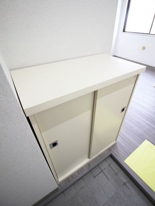 物件内観写真7　(靴箱)
