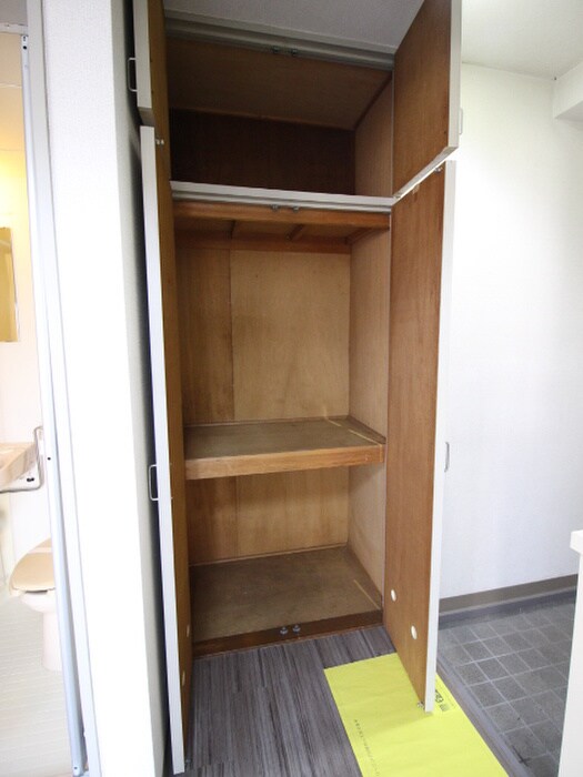 物件内観写真9　(収納)