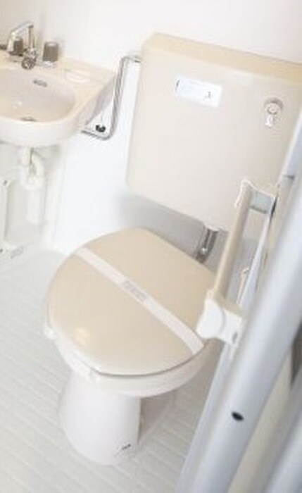 物件内観写真17　(トイレ)