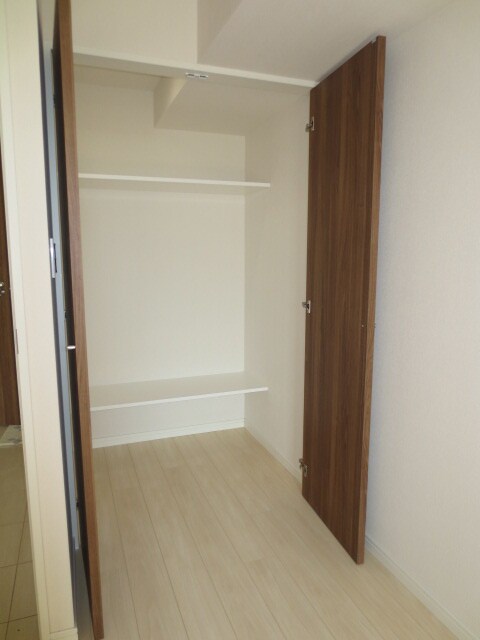 物件内観写真9　(収納)
