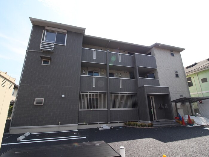 物件外観写真3　(外観写真)