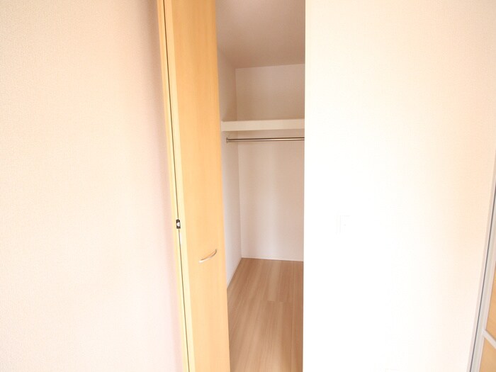物件内観写真15　(収納)