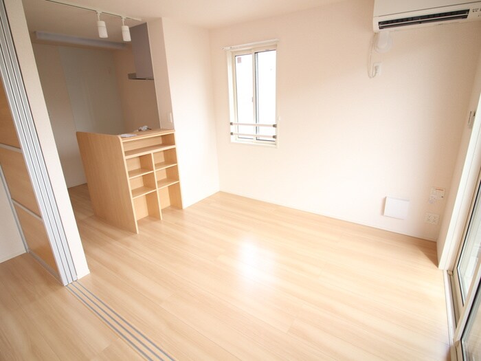 物件内観写真16　(居室)