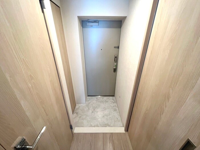 物件内観写真21　(玄関)