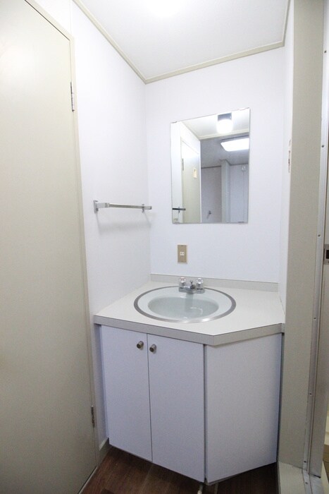 物件内観写真12　(洗面)