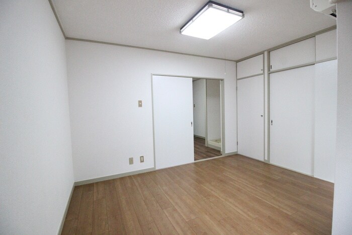 物件内観写真19　(居室)