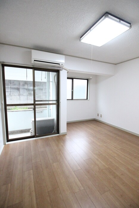 物件内観写真22　(居室)