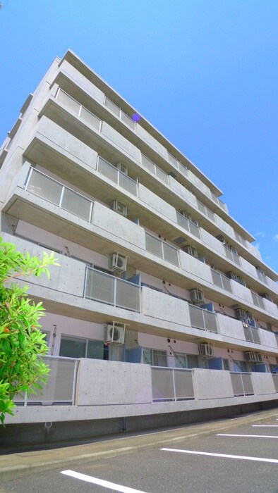 物件外観写真2　(駐車場)