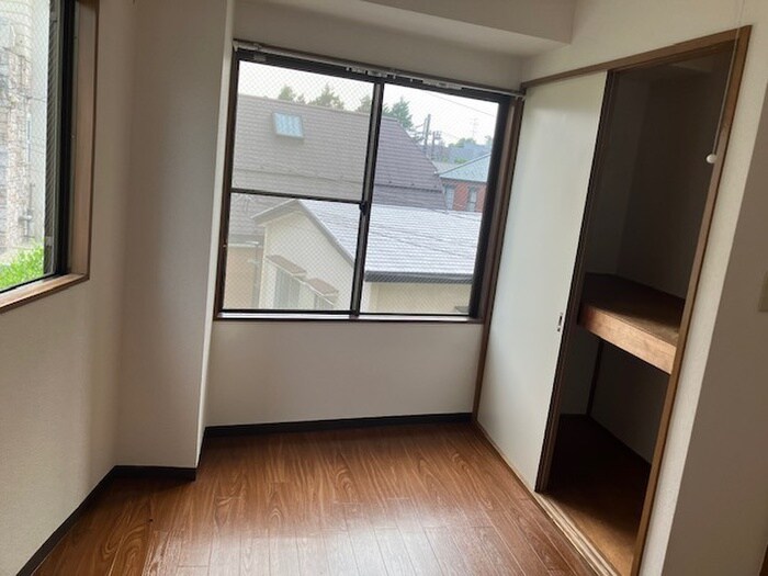 物件内観写真12　(居室)