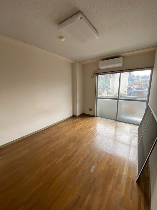 物件内観写真11　(居室)