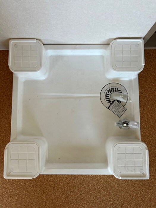 物件内観写真15　(洗濯機置場)