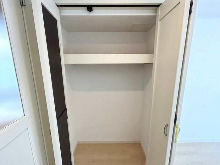 物件内観写真12　(収納)