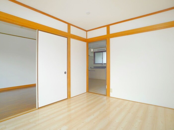 物件内観写真10　(居室)