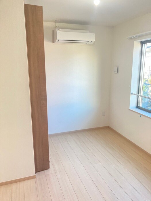 物件内観写真10　(居室)