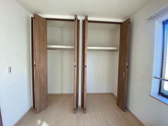 物件内観写真15　(収納)