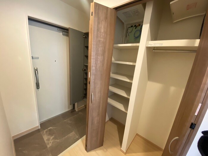 物件内観写真17　(靴箱)