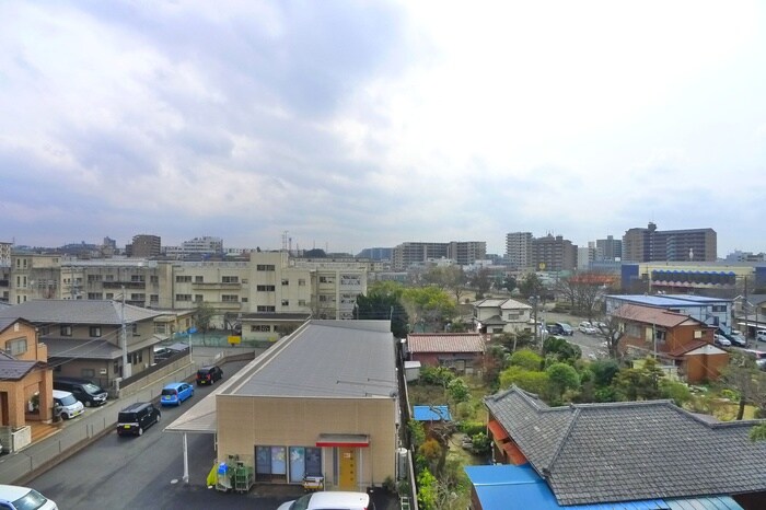 物件内観写真9　(室内からの展望)