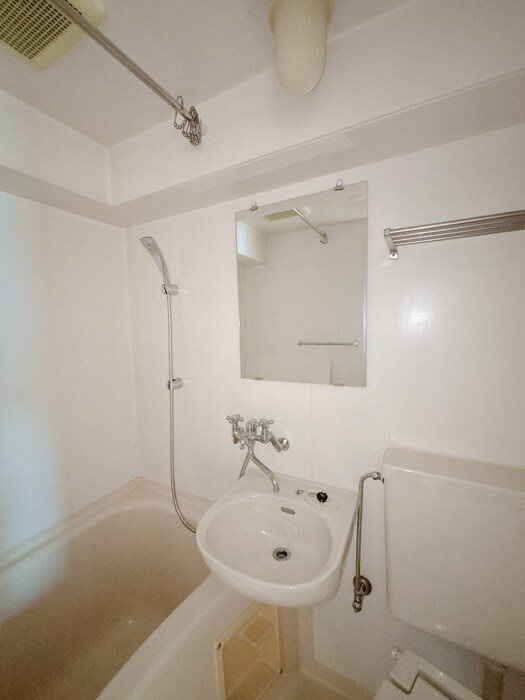 物件内観写真13　(洗面)