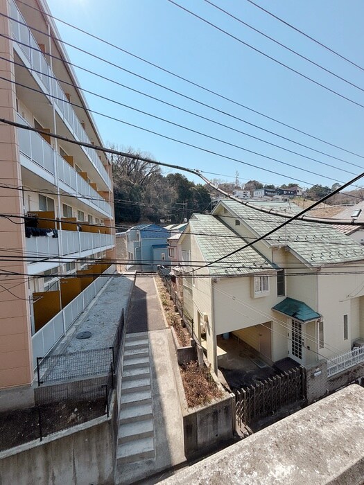 物件内観写真15　(室内からの展望)