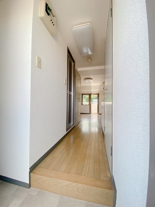 物件内観写真15　(廊下)