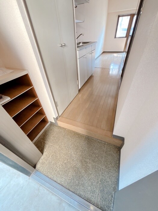 物件内観写真22　(玄関)