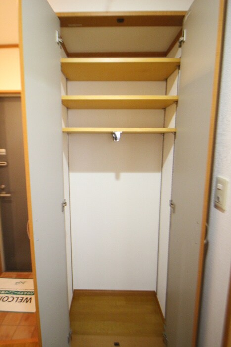 物件内観写真17　(収納)