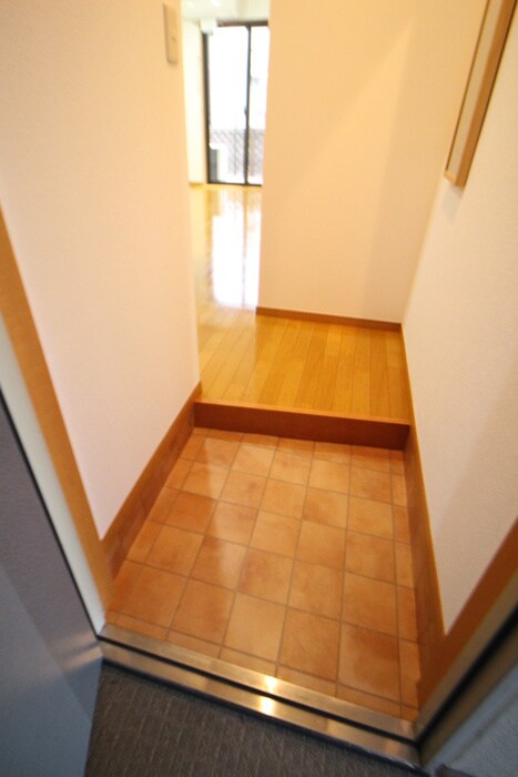 物件内観写真19　(玄関)