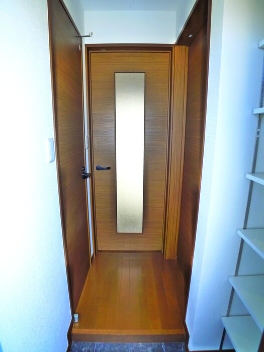 物件内観写真16　(廊下)