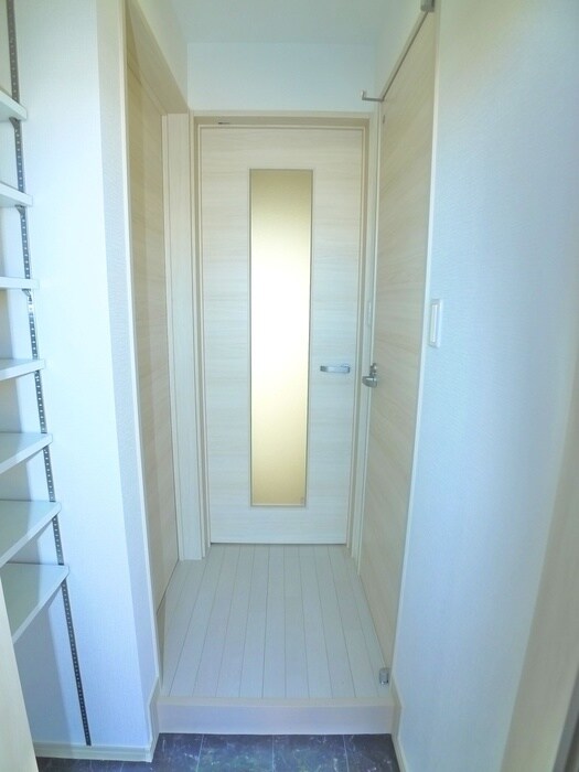 物件内観写真17　(廊下)