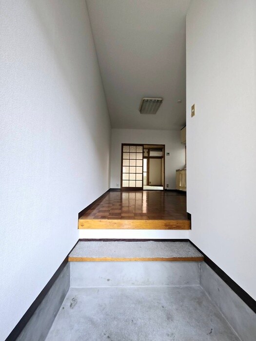 コーポ邦和の玄関