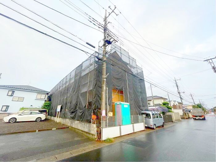 物件外観写真1　(建築中)