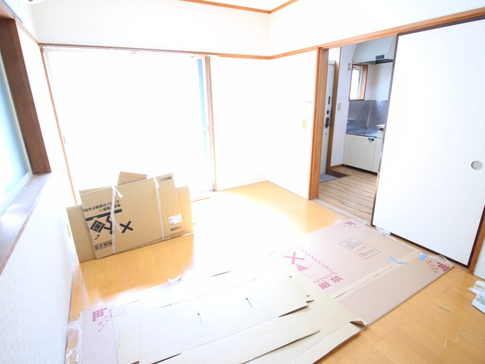 物件内観写真8　(居室)