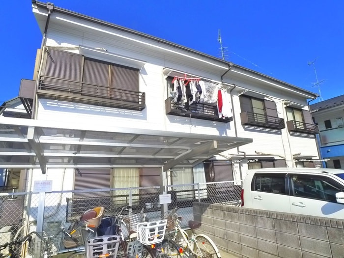 メープルハウスＢ館の物件外観写真