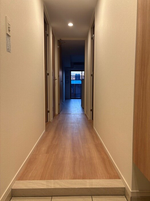 物件内観写真8　(廊下)