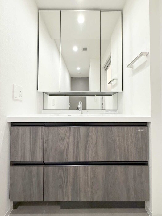 物件内観写真11　(洗面)