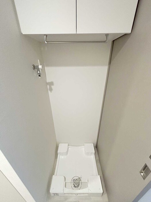 物件内観写真12　(洗濯機置場)