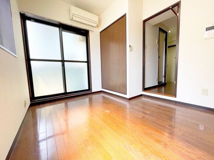 物件内観写真5　(居室)