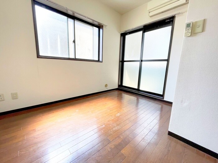 物件内観写真6　(居室)