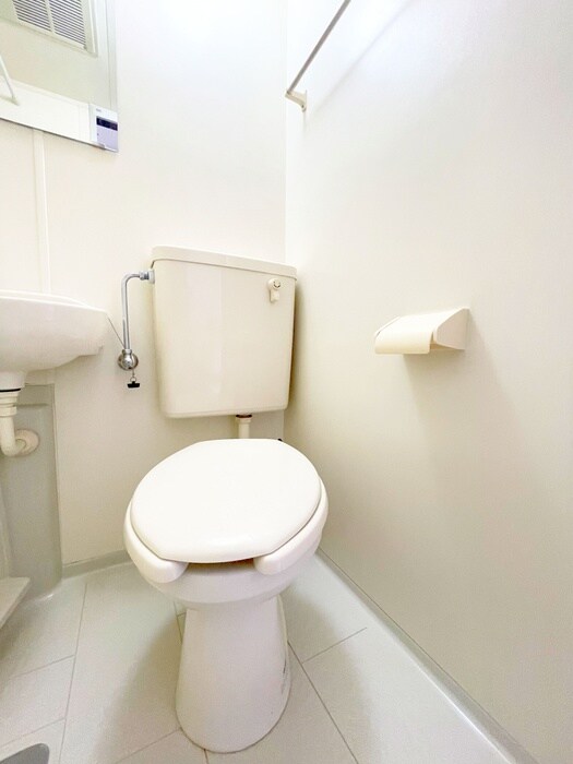 物件内観写真15　(トイレ)