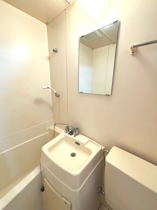 物件内観写真7　(洗面)