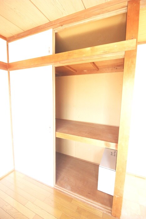 物件内観写真15　(収納)