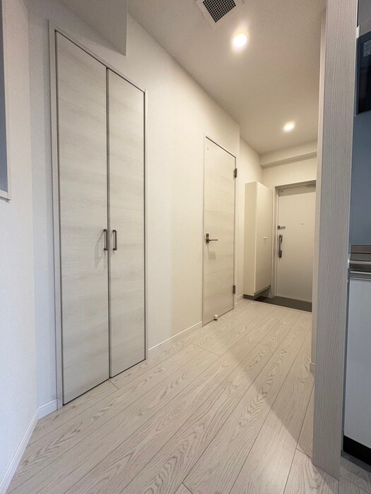 物件内観写真16　(廊下)