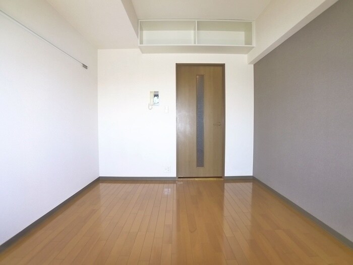 物件内観写真8　(室内からの展望)