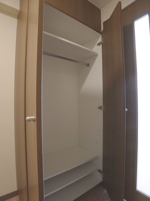 物件内観写真10　(収納)