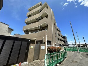 シルクリバー西竹ノ塚外観写真