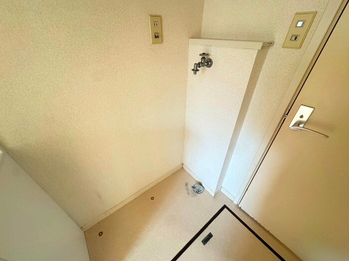 物件内観写真22　(洗濯機置場)