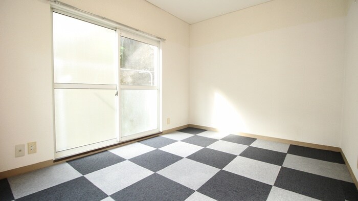 物件内観写真9　(居室)